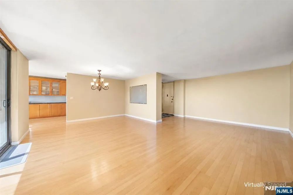200 Winston Drive 2002 Cliffside Park, NJ 07010