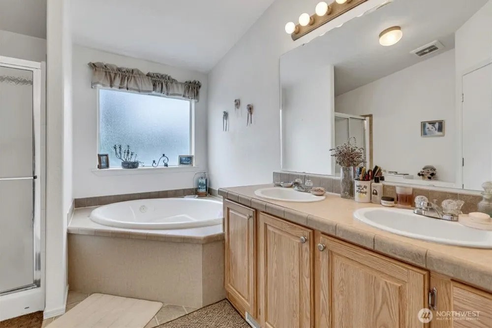 930 Trosper Road SW #SPC123 Tumwater, WA 98512