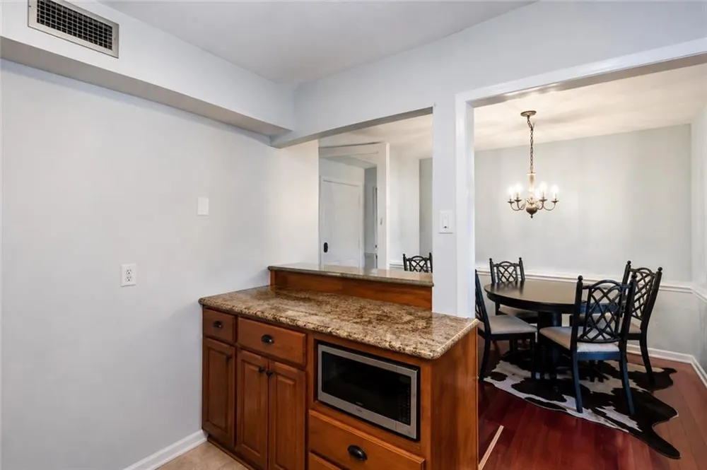 14 Cantey Place NW Atlanta, GA 30327