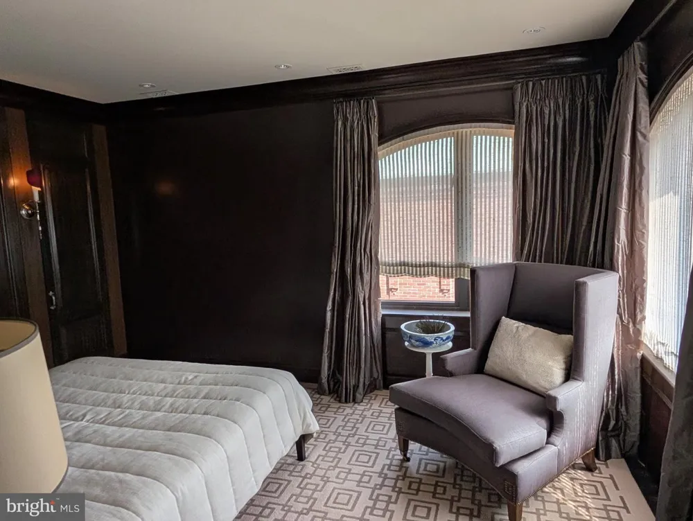 1080 WISCONSIN AVENUE NW #1017 Washington, DC 20007