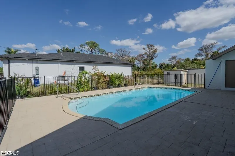 Carolina Avenue Fort Myers, FL 33905
