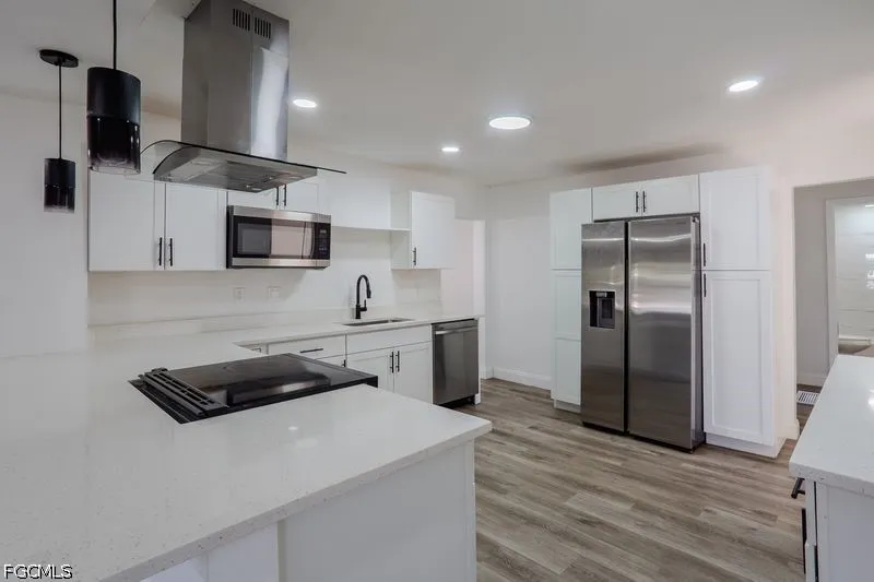 Carolina Avenue Fort Myers, FL 33905