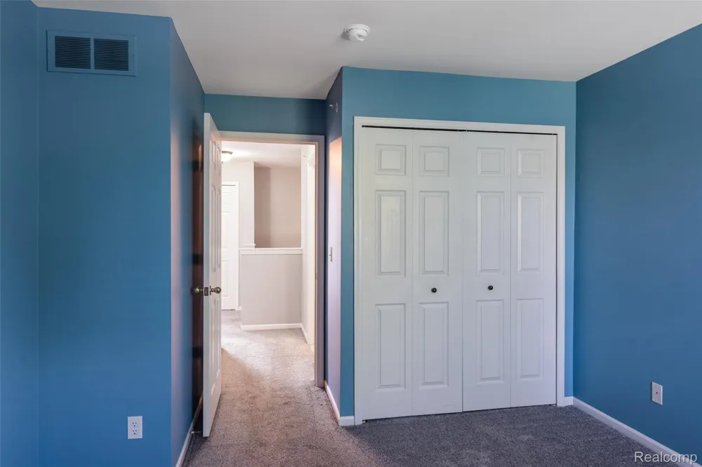 27204 Chantel Drive Walled Lake City, MI 48390