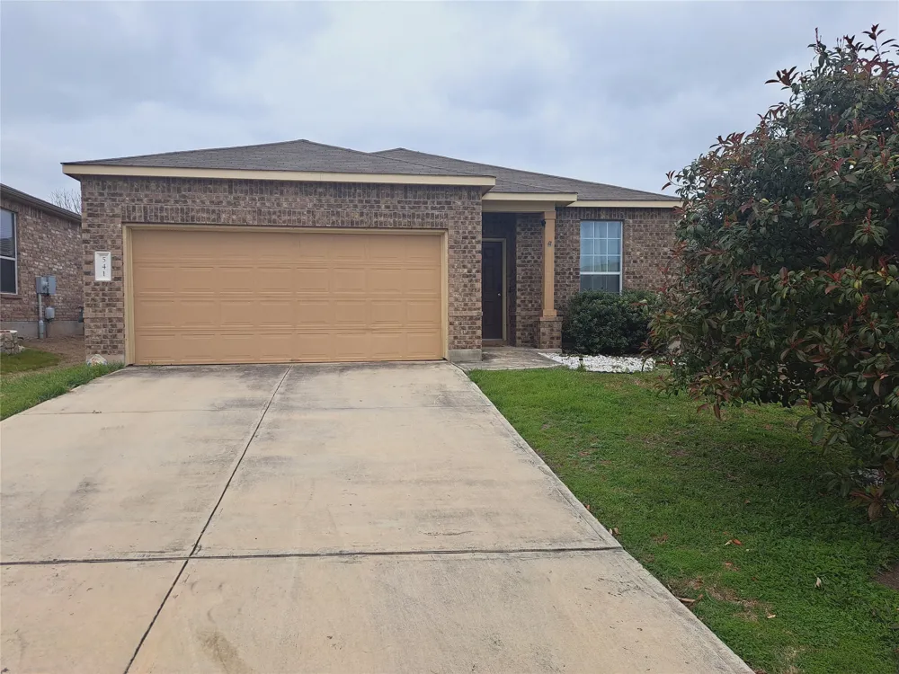 541 Moonwalker Trail Buda, TX 78610