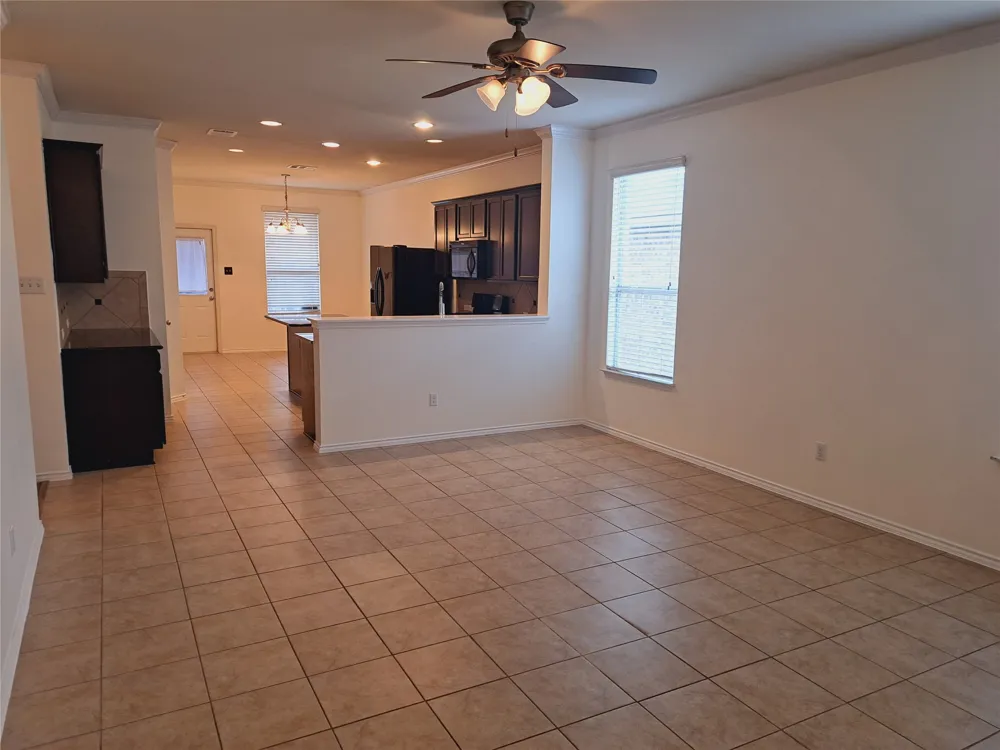 541 Moonwalker Trail Buda, TX 78610