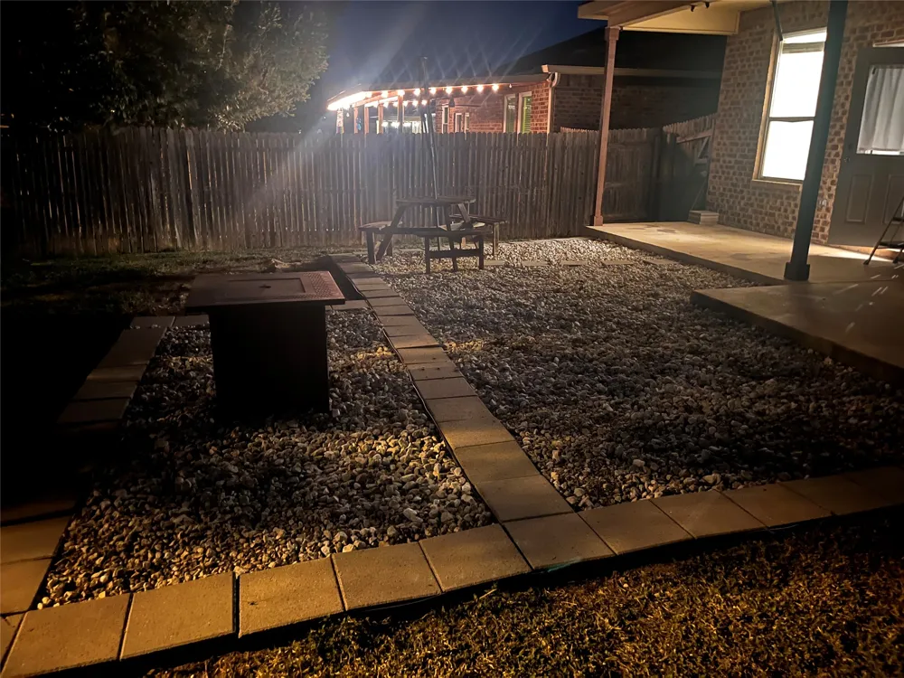 541 Moonwalker Trail Buda, TX 78610