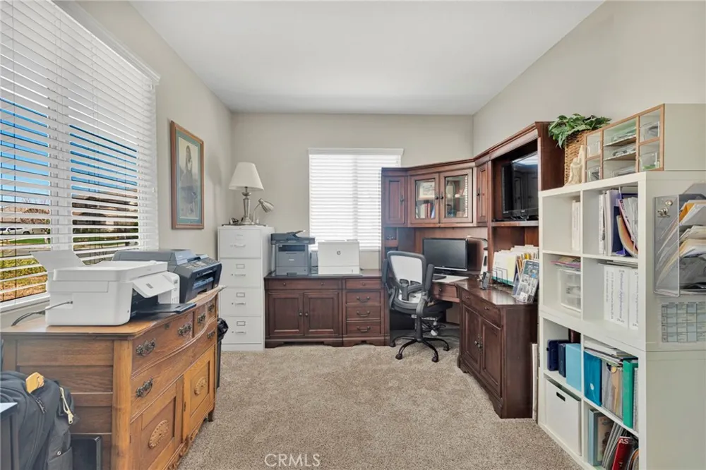 13817 Grant Oak Hills, CA 92344
