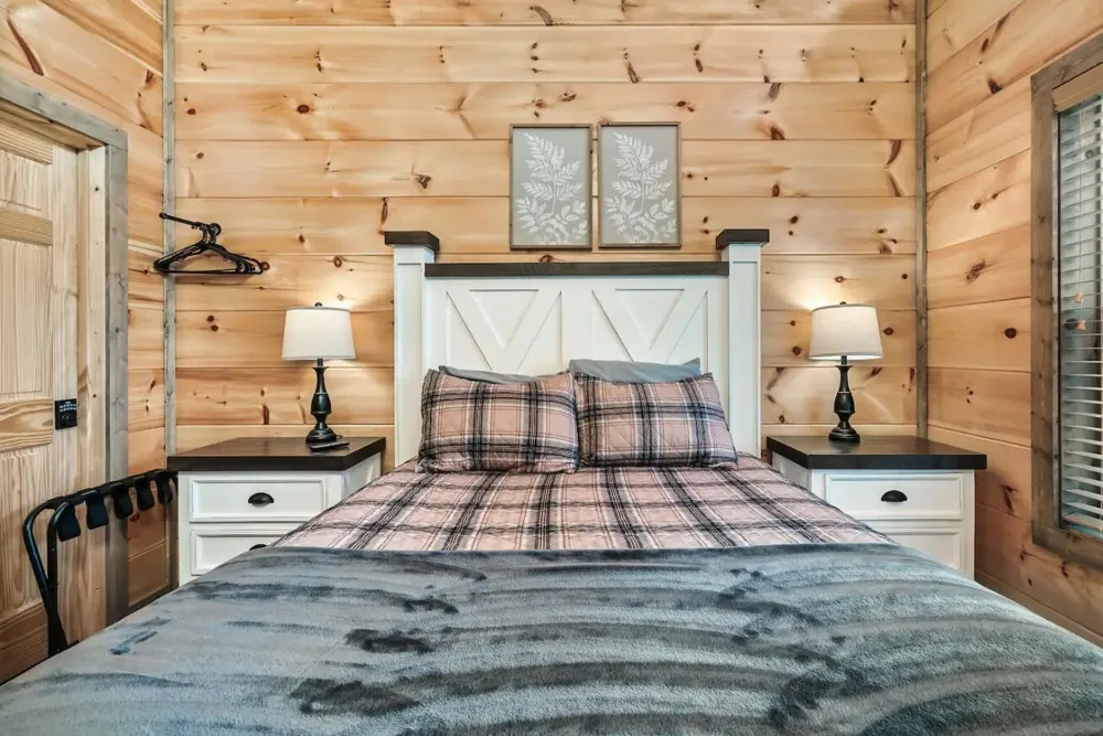 1654 Veterans Blvd #32 Sevierville, TN 37862