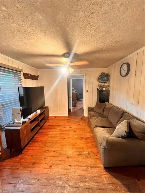 7160 Red Bank Road Germanton, NC 27019