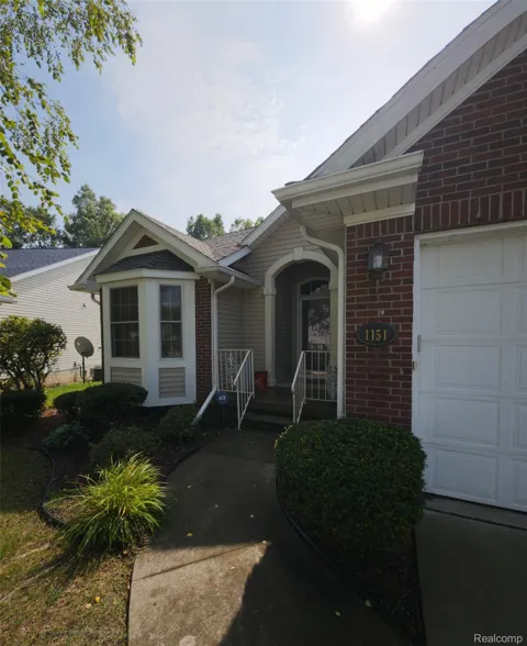 1151 Creekside Court