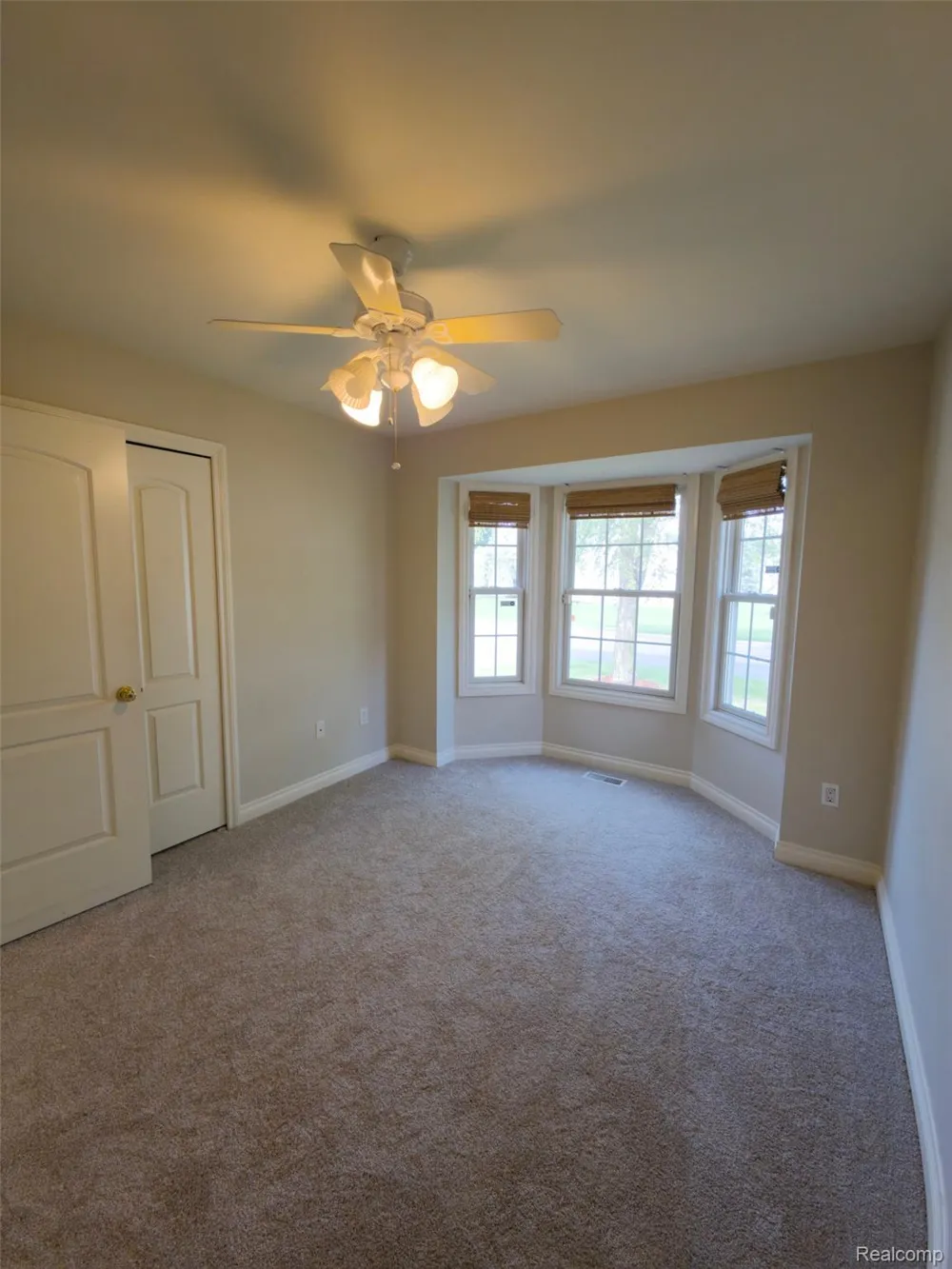 1151 Creekside Court Burton City, MI 48509