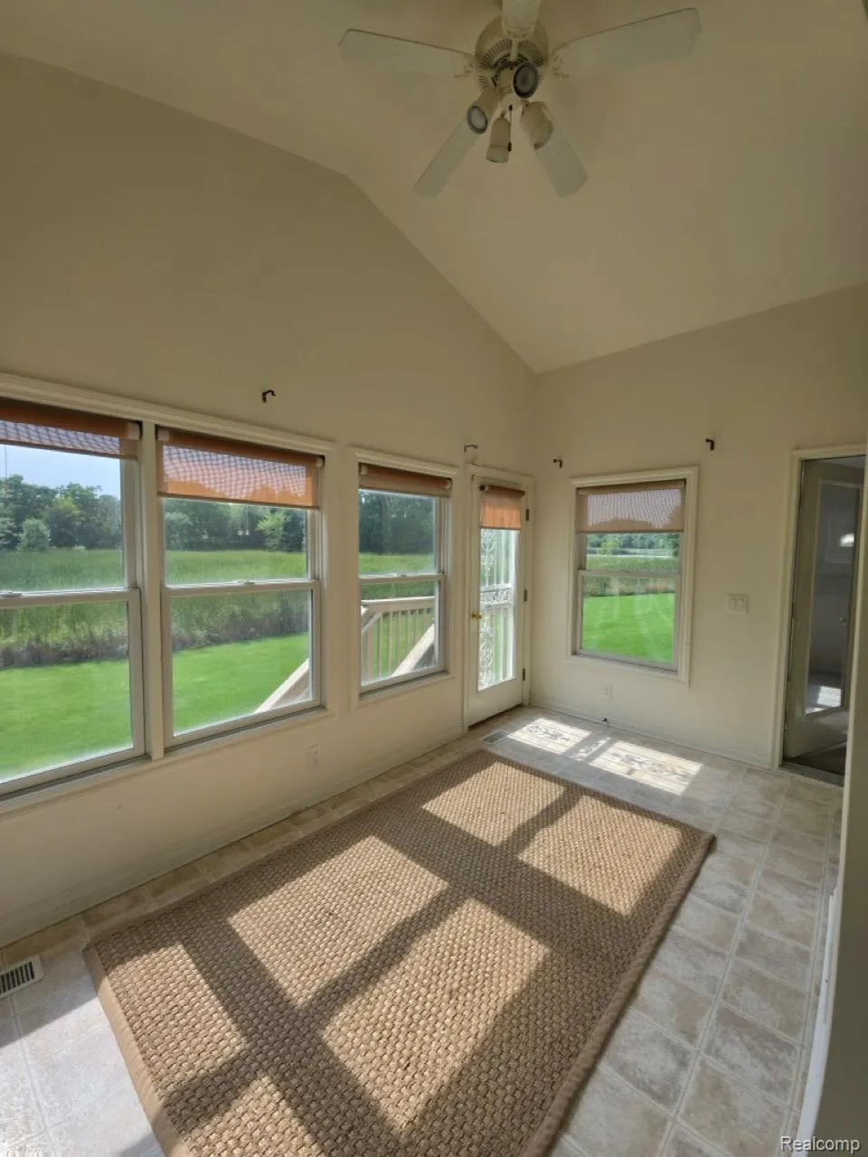 1151 Creekside Court Burton City, MI 48509