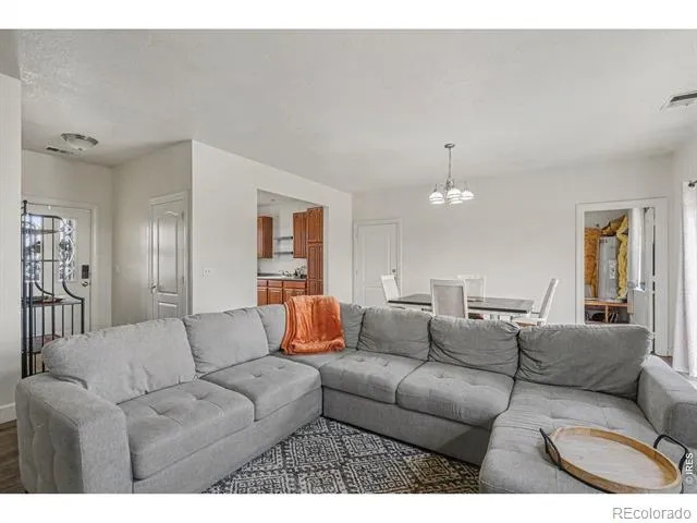 9548 Mcguire Avenue Carr, CO 80612