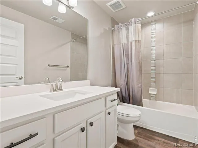 2550 Doe Ridge Way Johnstown, CO 80534
