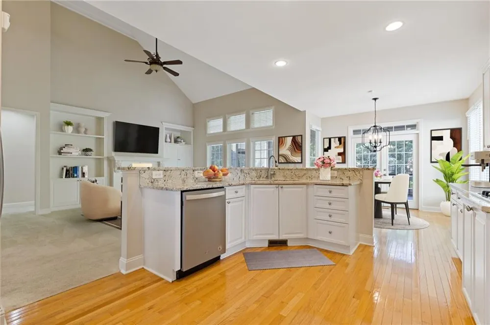 5503 Kingsley Manor Cumming, GA 30041