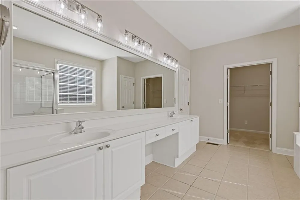 5503 Kingsley Manor Cumming, GA 30041