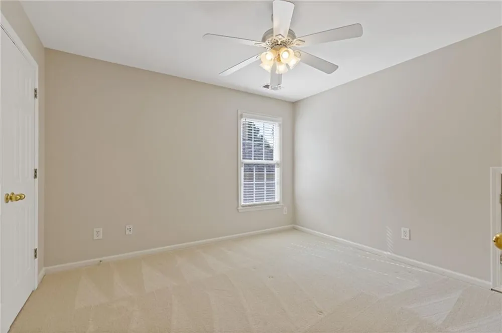 5503 Kingsley Manor Cumming, GA 30041