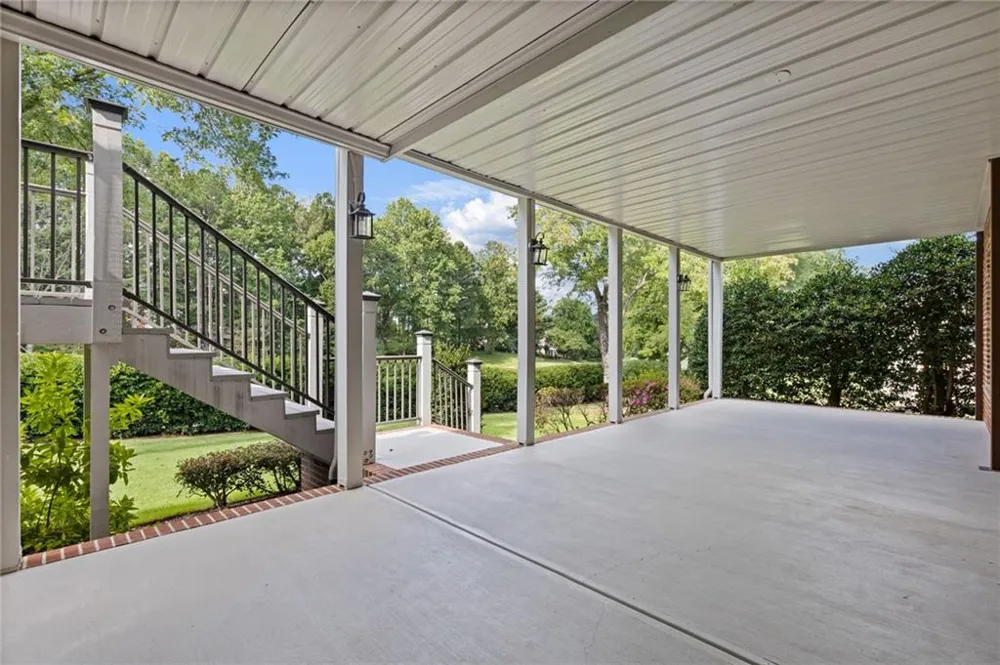 5503 Kingsley Manor Cumming, GA 30041