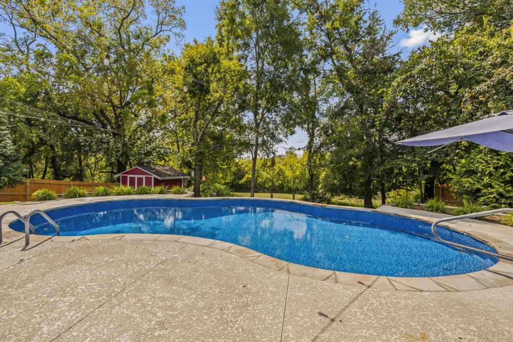 285 Page Dr Mount Juliet, TN 37122