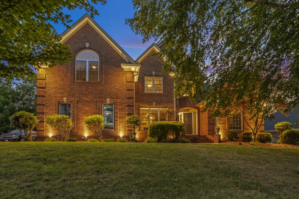 285 Page Dr Mount Juliet, TN 37122