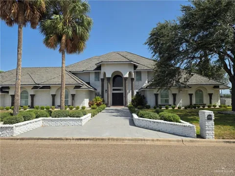 1210 Hacienda Del Sol