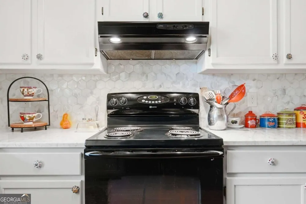 2488 Forestdale DR Dacula, GA 30019