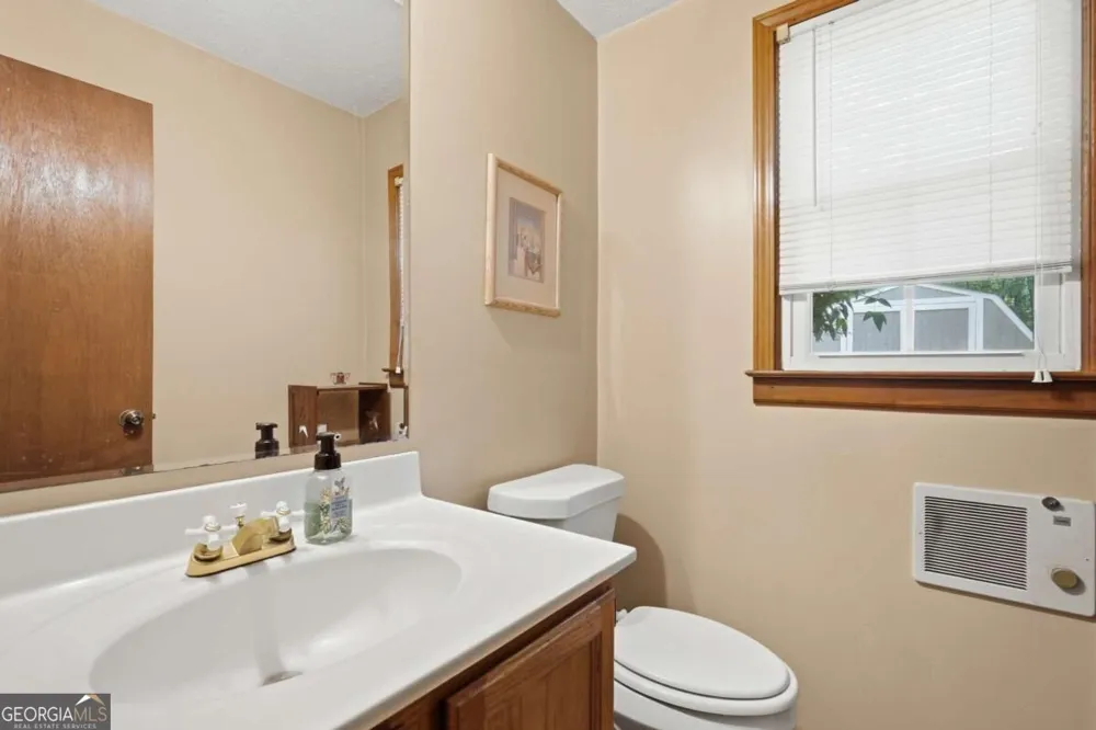 2488 Forestdale DR Dacula, GA 30019