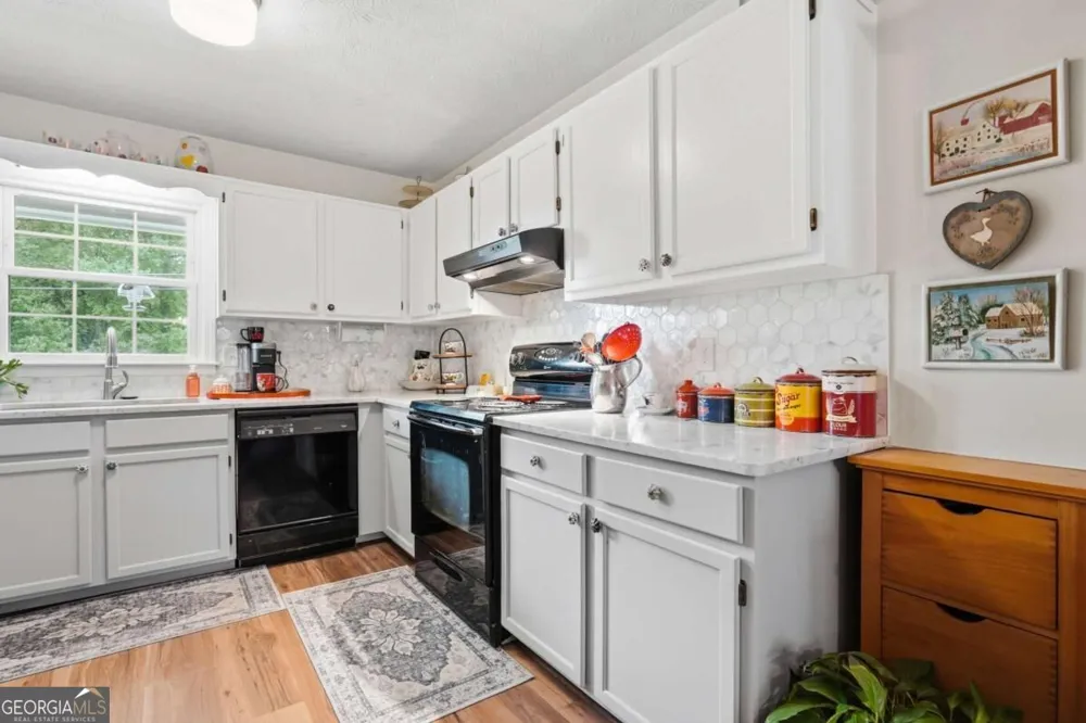 2488 Forestdale DR Dacula, GA 30019