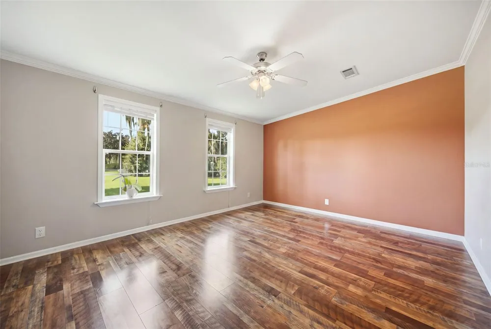 204 E KEYSVILLE ROAD Plant City, FL 33567