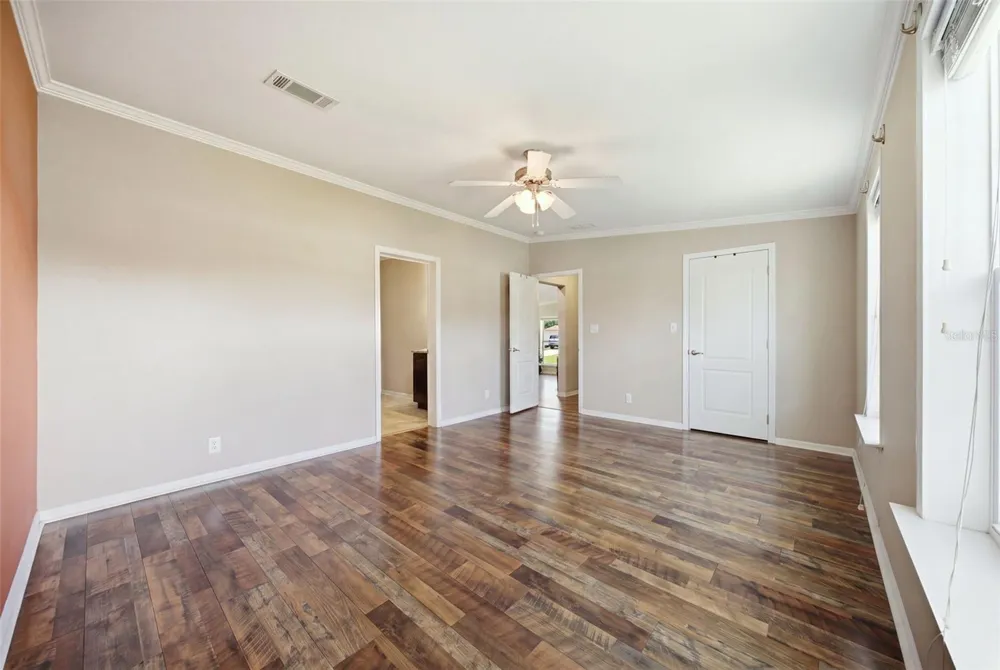 204 E KEYSVILLE ROAD Plant City, FL 33567