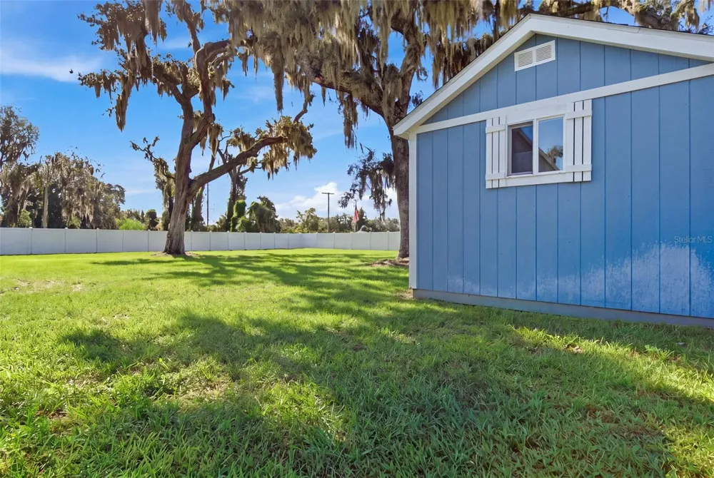 204 E KEYSVILLE ROAD Plant City, FL 33567