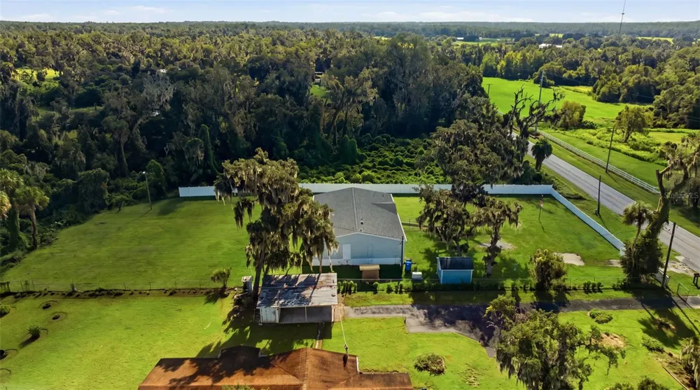 204 E KEYSVILLE ROAD Plant City, FL 33567