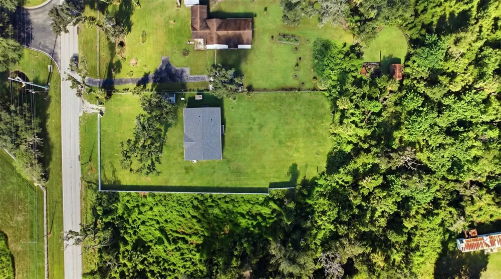 204 E KEYSVILLE ROAD Plant City, FL 33567