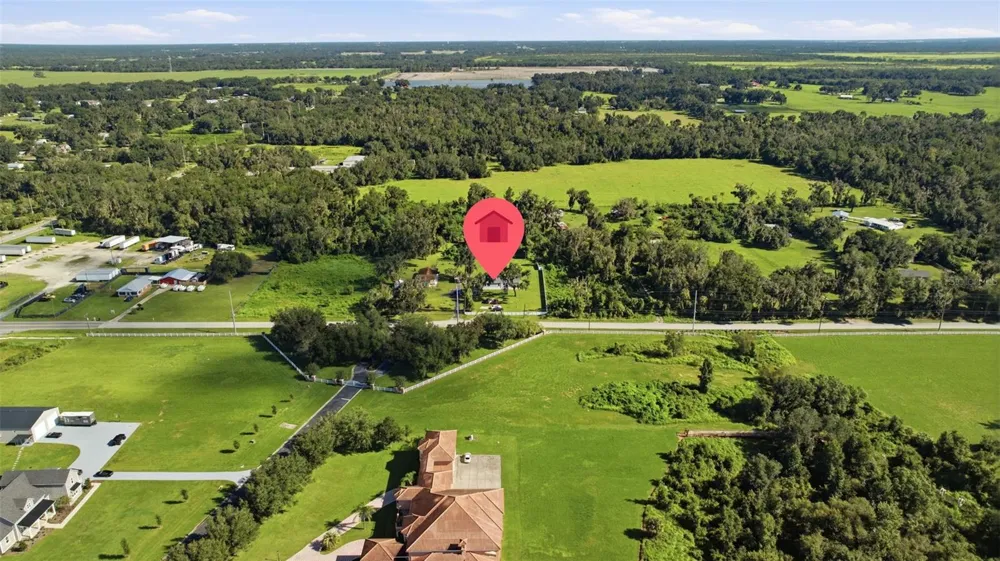 204 E KEYSVILLE ROAD Plant City, FL 33567