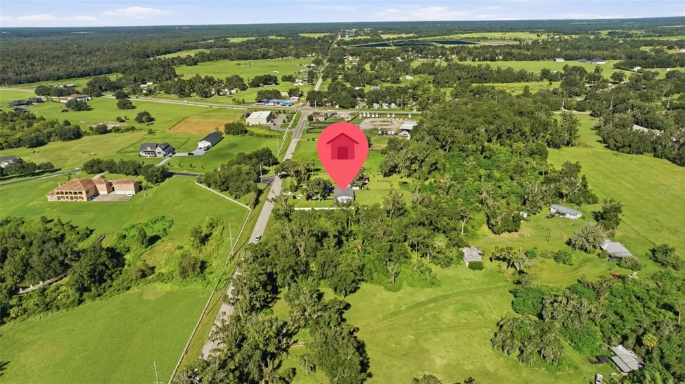 204 E KEYSVILLE ROAD Plant City, FL 33567