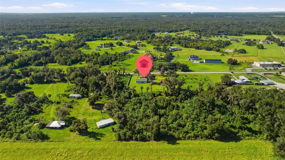 204 E KEYSVILLE ROAD Plant City, FL 33567