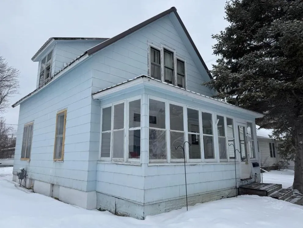 516 7th Avenue International Falls, MN 56649