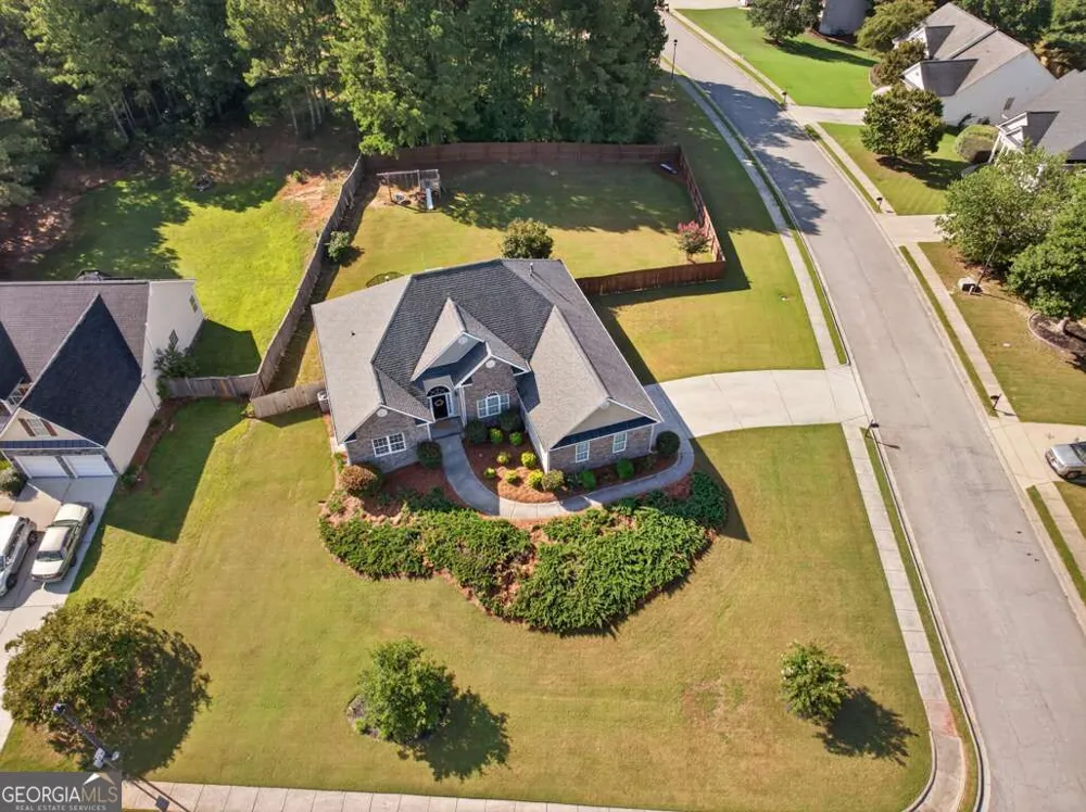 1129 Woodmere DR Loganville, GA 30052
