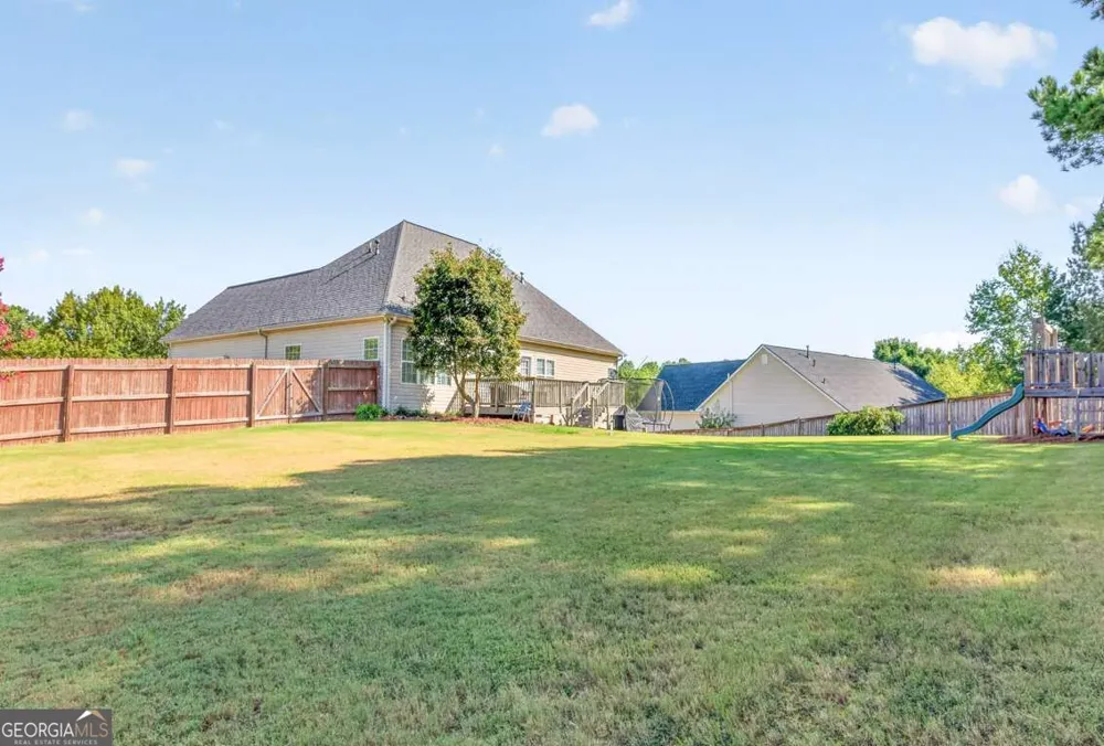 1129 Woodmere DR Loganville, GA 30052