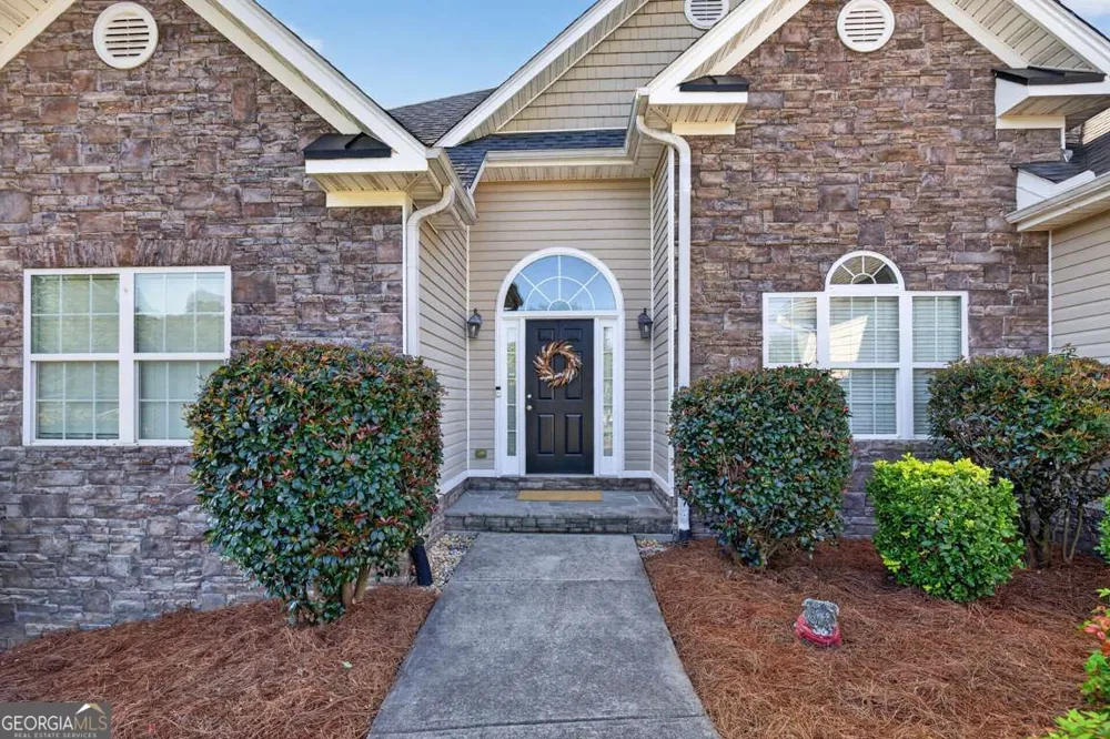 1129 Woodmere DR Loganville, GA 30052