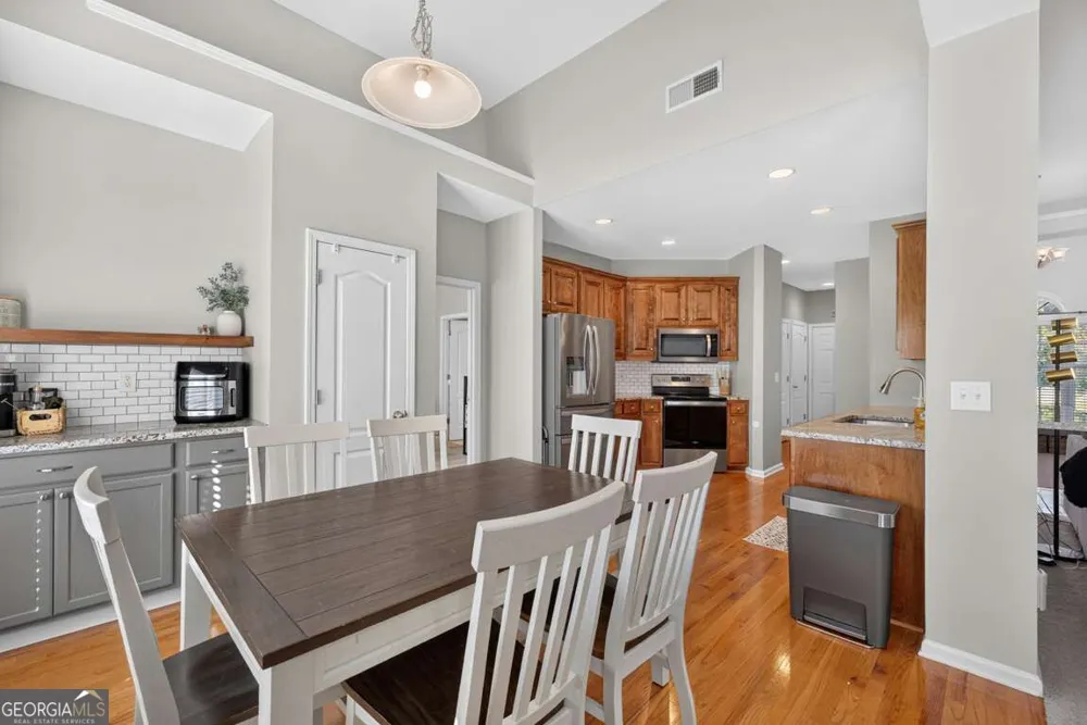 1129 Woodmere DR Loganville, GA 30052