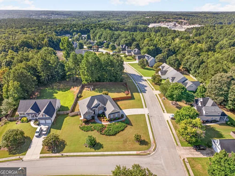 1129 Woodmere DR Loganville, GA 30052