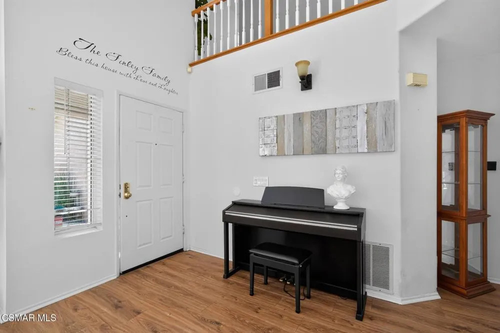 7507 Carmenita Lane West Hills, CA 91304