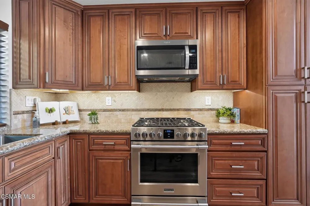 7507 Carmenita Lane West Hills, CA 91304