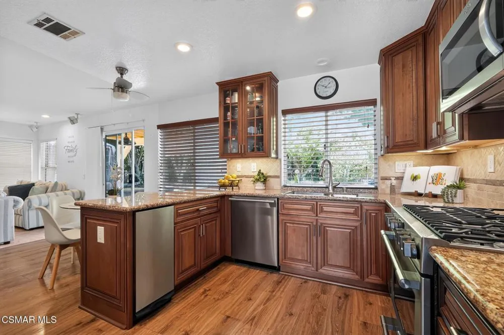 7507 Carmenita Lane West Hills, CA 91304