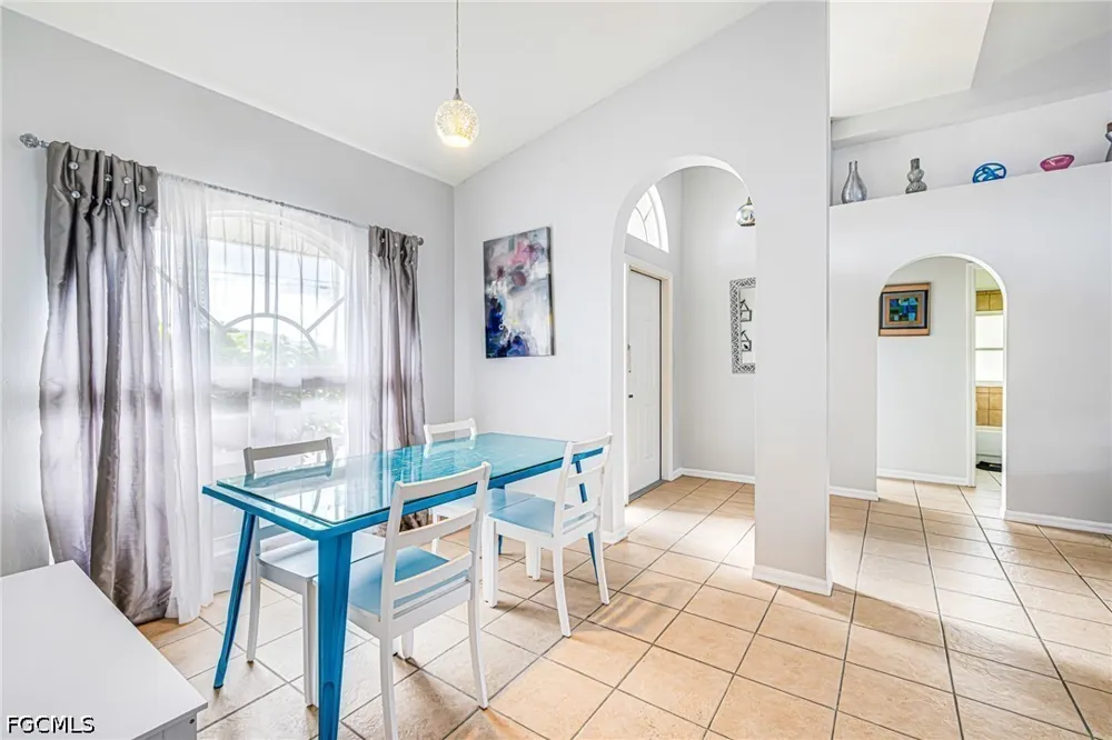 NE 28th Street Cape Coral, FL 33909