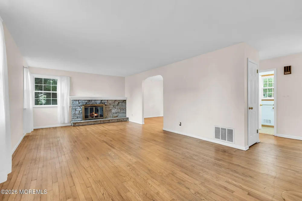 325 Tuscaloosa Lane Brick, NJ 08724