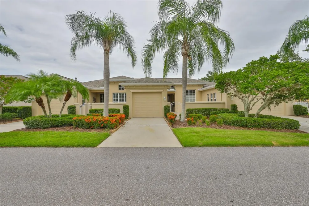 2292 SIFIELD GREENS WAY #59 Sun City Center, FL 33573