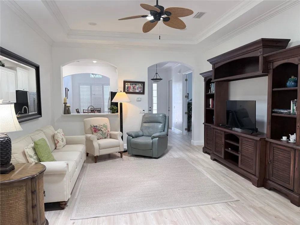 2292 SIFIELD GREENS WAY #59 Sun City Center, FL 33573
