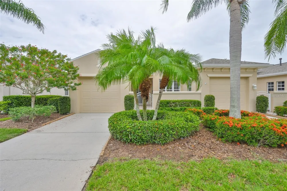 2292 SIFIELD GREENS WAY #59 Sun City Center, FL 33573